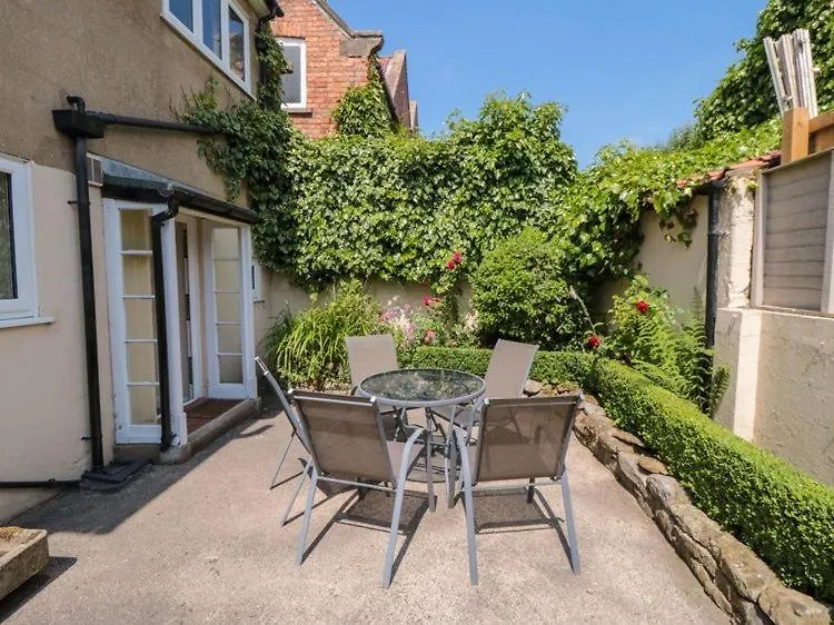 Scalby Grove Cottage